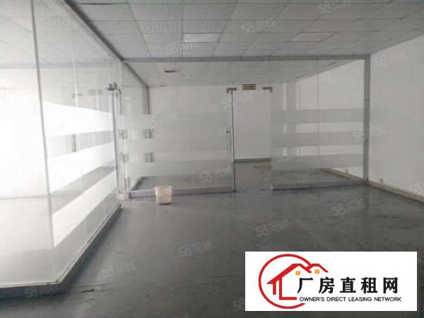  龙华观澜主干道旁一楼1400平精装修厂房出租水电齐全