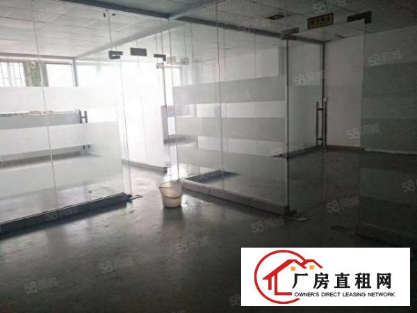  龙华观澜主干道旁一楼1400平精装修厂房出租水电齐全