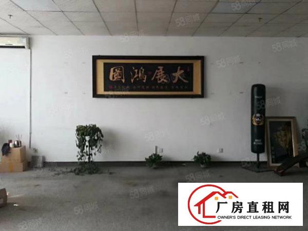  松岗原房东地铁口，楼上精装修700平方，无转让费，