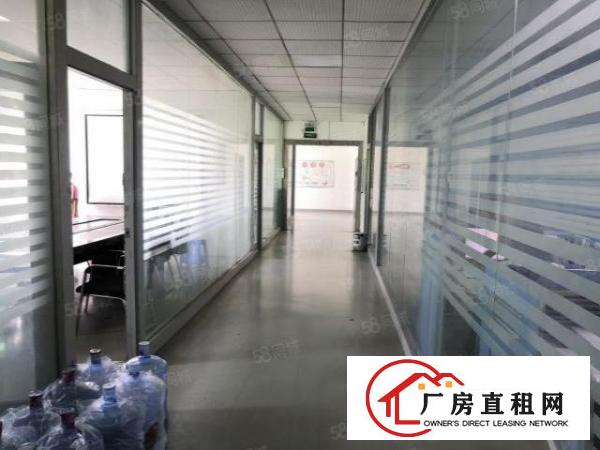  观澜福前路边上二楼整层1060平米现成办公室装修及前台
