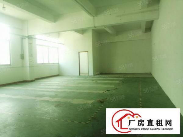  观澜黎光工业区新出楼上单层1000平方带装修厂房16元出租