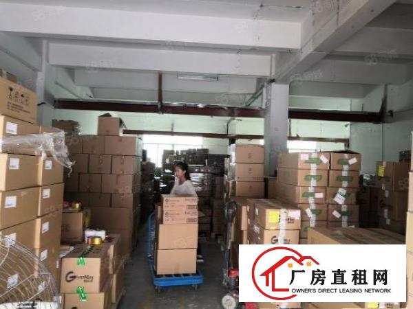  君子布环观南路边上一楼230和420平米