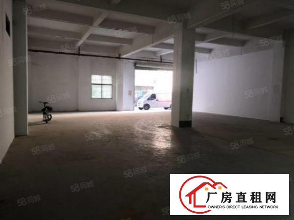  轻轨边上一楼530平米厂房空旷适合各种行业