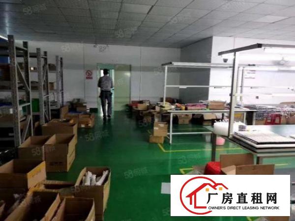  观澜环观中路万安小学轻轨站旁厂房出租1700平方免装让费