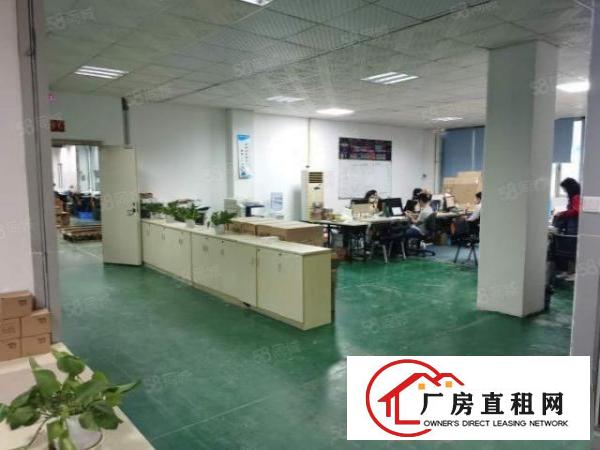  观澜五和大道靠近坂田新出楼上带装修680平方厂房出租