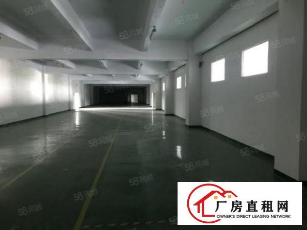  观澜楼上带装修厂房2600平出租