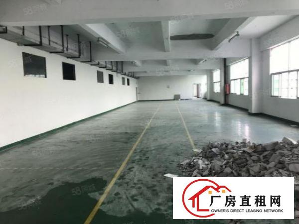  观澜楼上带装修厂房2600平出租