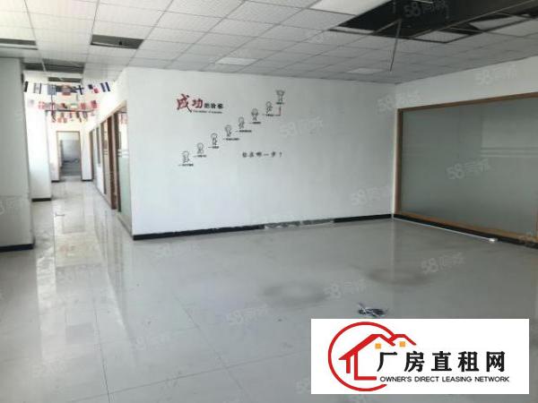  观澜楼上带装修厂房2600平出租