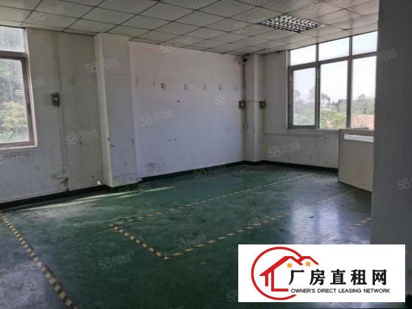  龙华区观澜靠近龙观快线附近楼上带办公室装修标准厂房招租。
