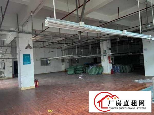  制衣厂厂房招租，车间以及办公室按标准制衣厂装修