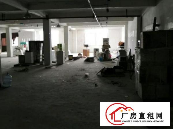  宝安西乡厂房出租，4000平方，租金25元，可以分租。