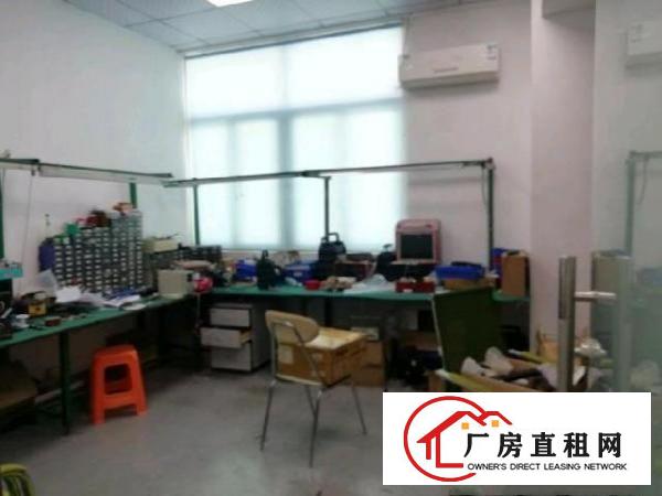 西乡，鹤洲洲石路边，大型工业园，楼上带精装修875平厂房出租