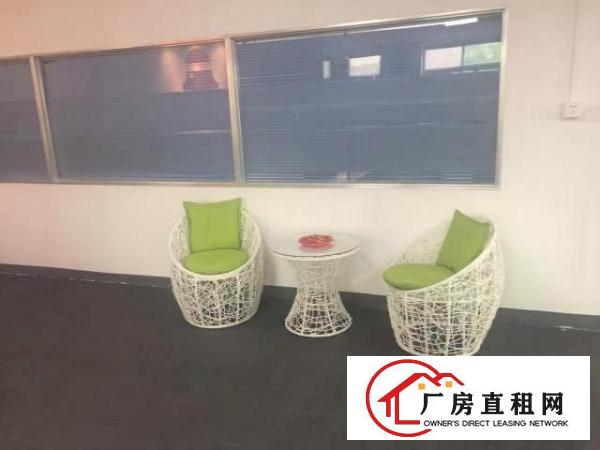  办公室招租有大小间可选，办公用品齐全，电商可直接办公，