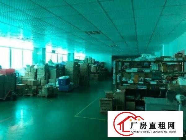  带装修无转让费厂房整层1860平米出租
