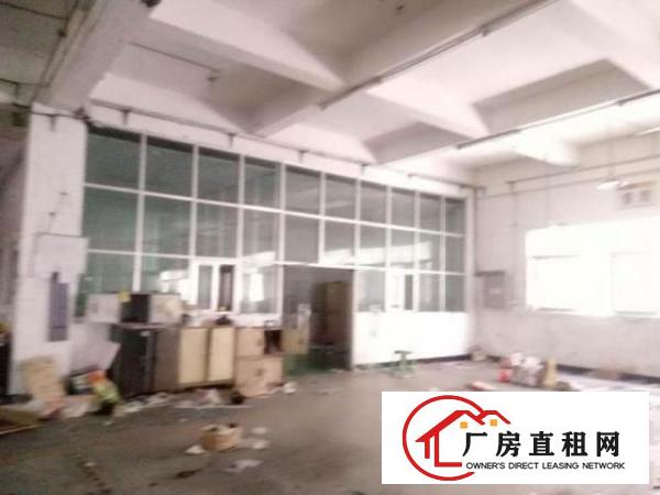  带行车装修厂房整层一楼680平米出租