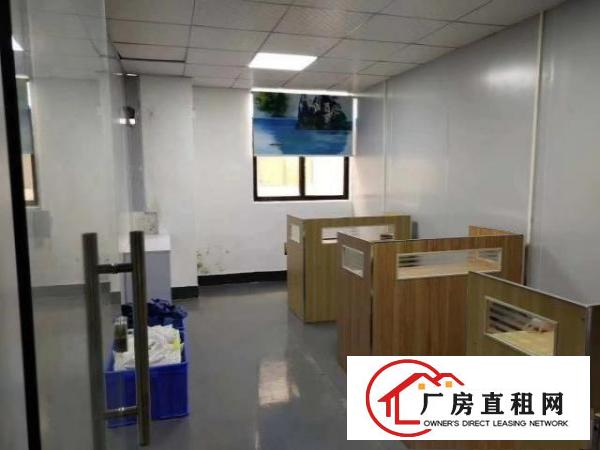  洲石路边上，恒丰工业城附近带装修厂房650平米