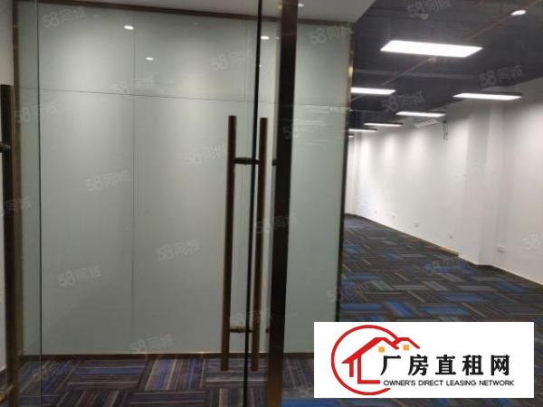  西乡，宝安大道旁，3加1格局带空调办公室，拎包办公。