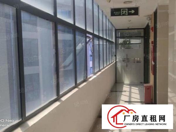  西乡地铁口物业业主直租80平起，带装修，位置好