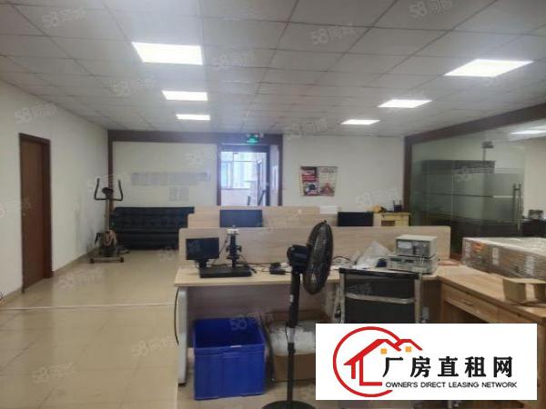  西乡，固戍大门附近，楼上带精装修460平，办公出租，水电齐全