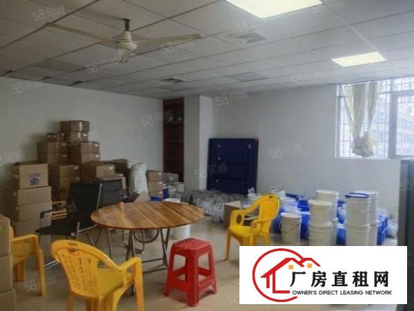  西乡，固戍大门附近，楼上带精装修460平，办公出租，水电齐全