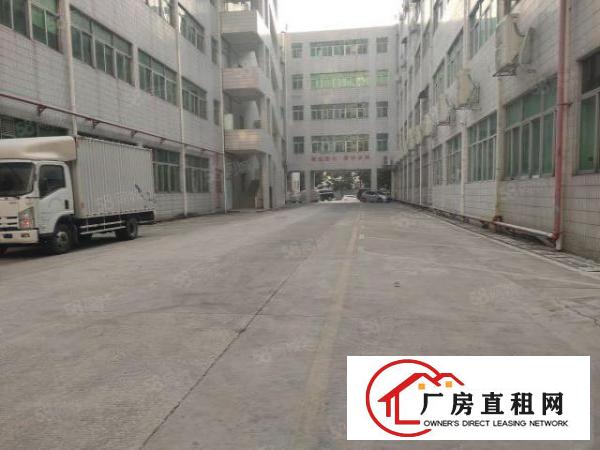  西乡，臣田工业区楼上整层2600平带装修，带无尘车间。