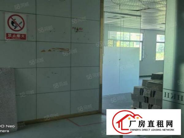  西乡107国道边，330平新出办公厂房，带装修，使用率高！