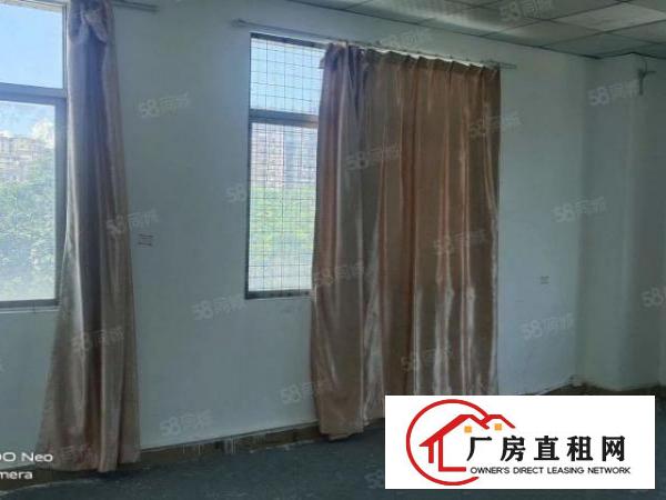  西乡107国道边，330平新出办公厂房，带装修，使用率高！