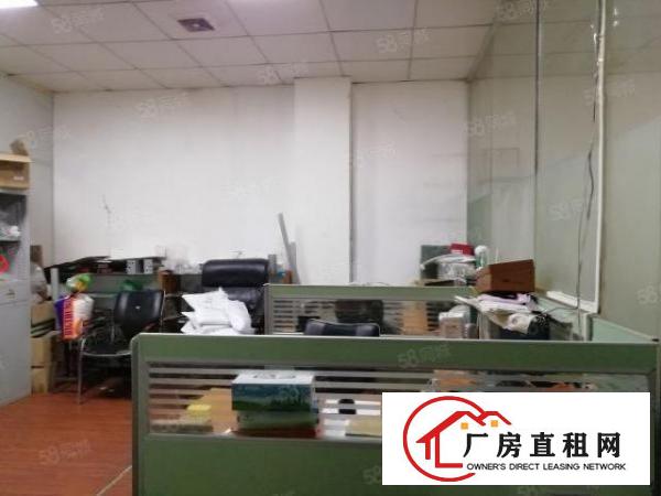  西乡簕竹角，洲石路，一楼带装修680平工业厂房出租，租金33