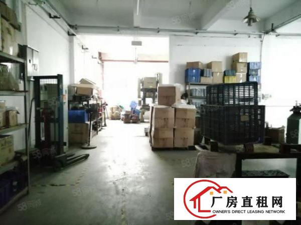  西乡簕竹角，洲石路，一楼带装修680平工业厂房出租，租金33