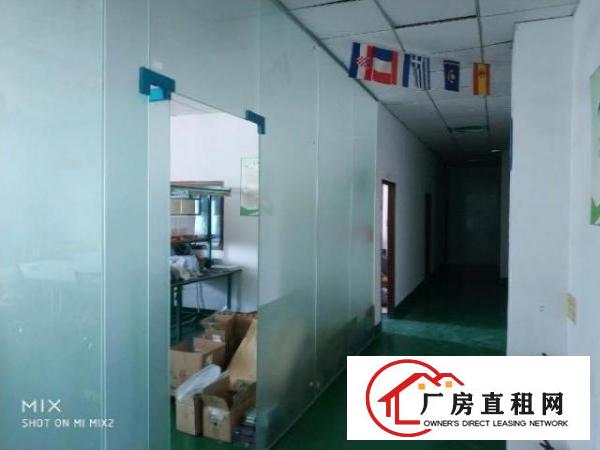  福永塘尾楼上1000带豪华装修前台办公室车间格局好利用