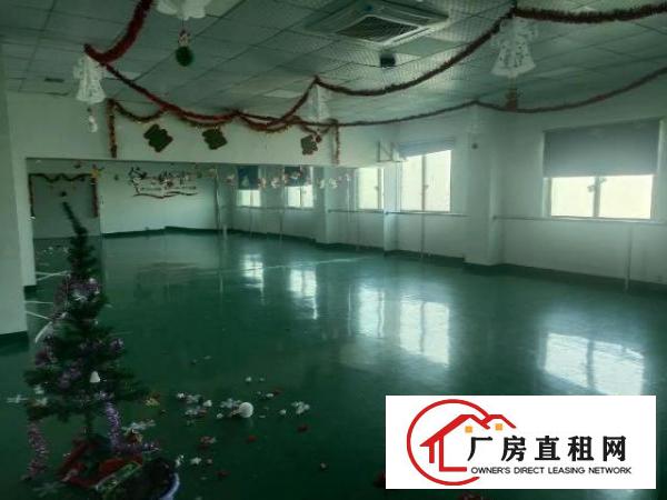  福永新出带装修原房东4400平的厂房