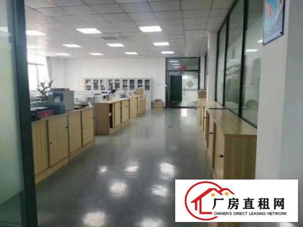  福永凤凰5500平方独栋厂房3层带装修可分租