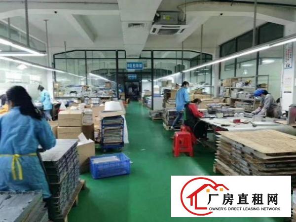  福永凤凰5500平方独栋厂房3层带装修可分租