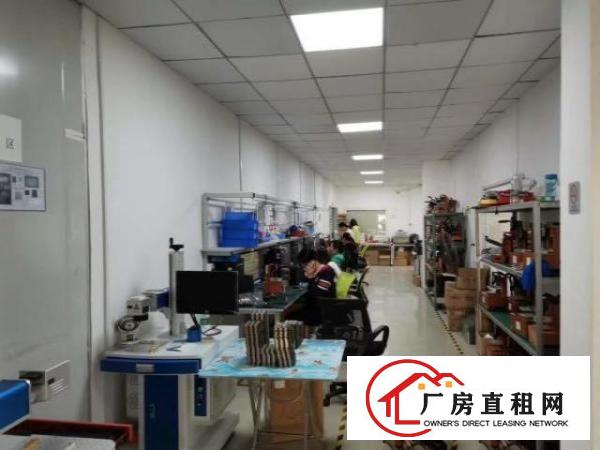  福永塘尾地铁口1000米楼上1000平无公摊厂房出租
