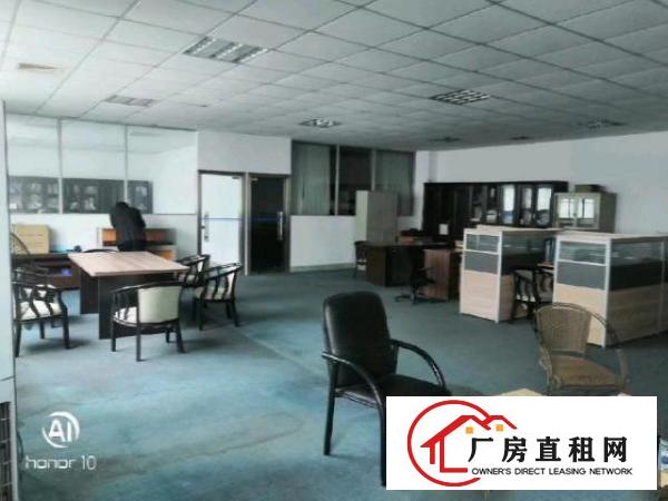  福永凤凰国道边楼上1000平，精装修，无需转让费，