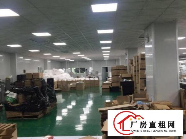  福永地铁站附近大型工业园楼上1000平带装修厂房