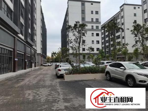  靠近主要交通干道，形象好，易招工