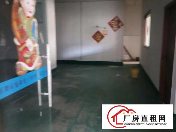  地铁口小面积厂房198平米招租