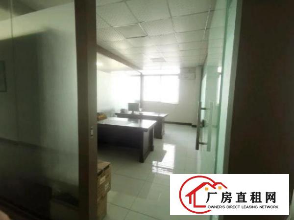  福永会展中心旁楼上1900平豪华装修厂房出租。