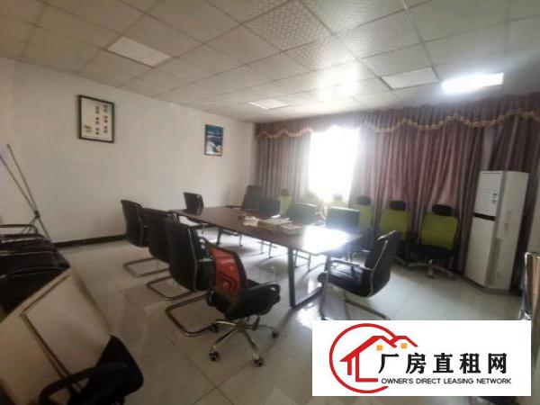  福永会展中心旁楼上1900平豪华装修厂房出租。