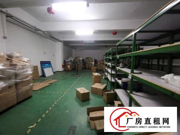  福永会展中心旁楼上1900平豪华装修厂房出租。