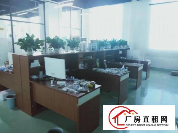  出租宝安区福永三楼800平方厂房出租招租水电到位带装修