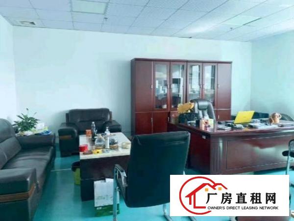  福永沿江高速出口，新出楼上整层1900平
