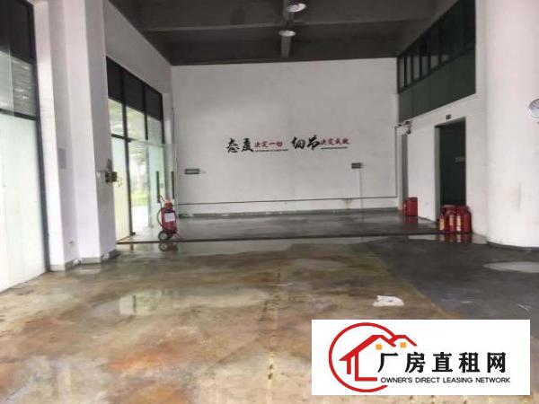  福永塘尾地铁站附近，一楼600平，厂房仓储，。