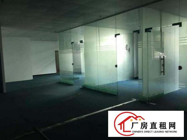  福永塘尾地铁站附近，一楼600平，厂房仓储，。