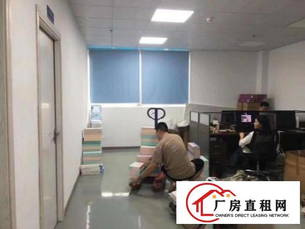  福永新和村新出楼上950平豪华装修无尘厂房