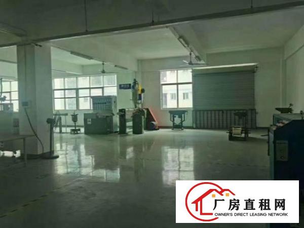  福永沿江高速附近楼上1100平带装修厂房出租