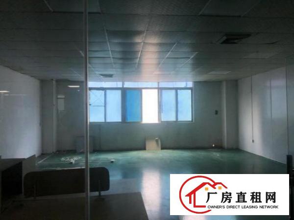  福永塘尾楼上1000平贴片厂房出租，无转让费