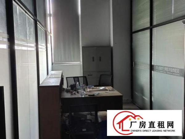  福永沿江高速出口天瑞工业区新出楼上1250平带装修厂房出租