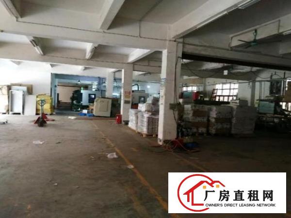  福永标准厂房一楼分租